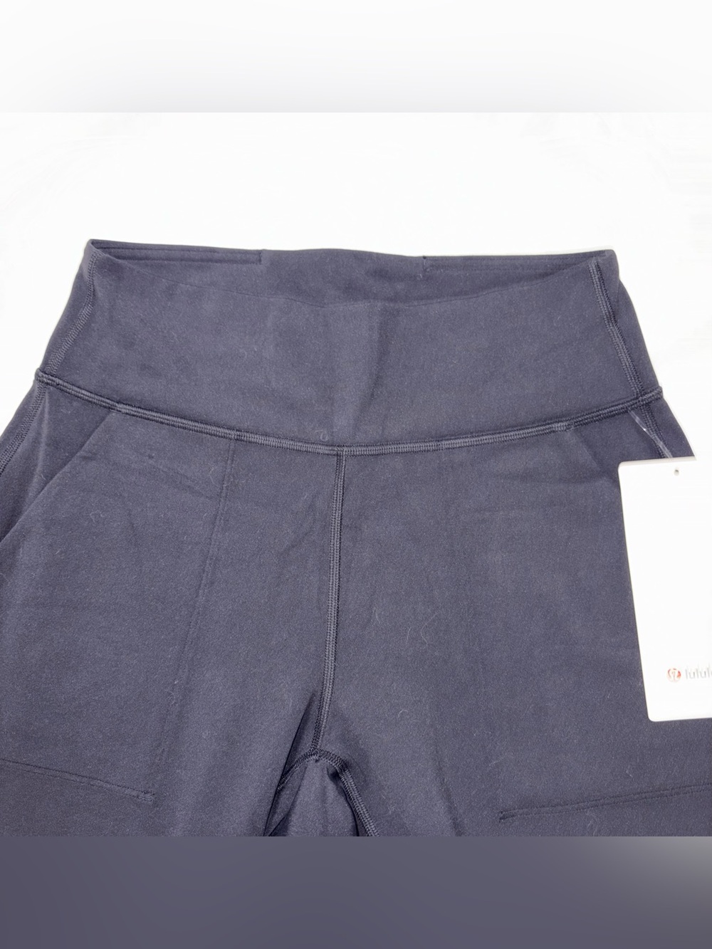 NWT*LULULEMON*SIZE 6* ALIGN HIGH RISE JOGGER*AUTHENTIC*BLACK*$118 RETAIL*25” LNG - Picture 9 of 16